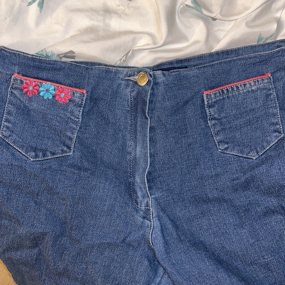 POLLY POCKET Y2K FLOWER POWER FLARE SLIT DENIM JEANS WITH FLOWER APPLIQUE - Picture 2 of 10